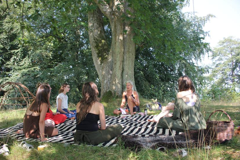 Billede fra GATHERING GARDEN PARTY