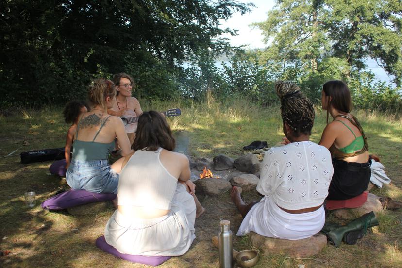 Billede fra GATHERING GARDEN PARTY