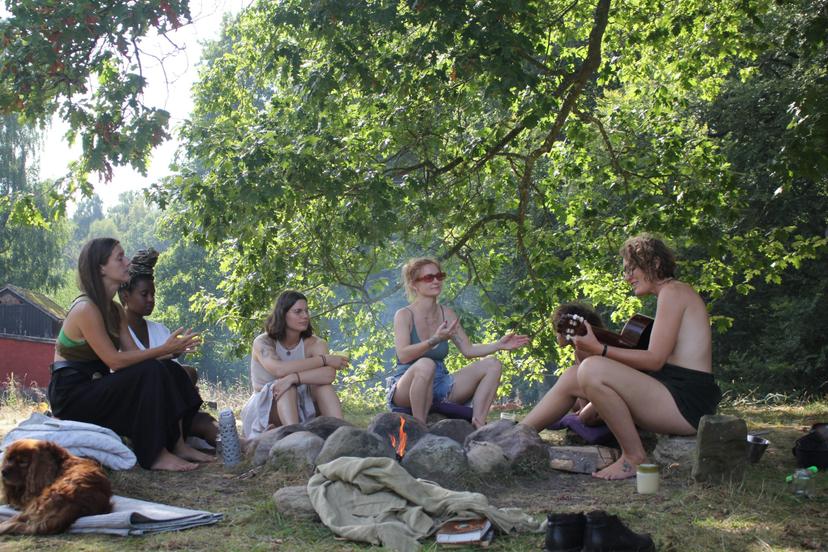 Billede fra GATHERING GARDEN PARTY
